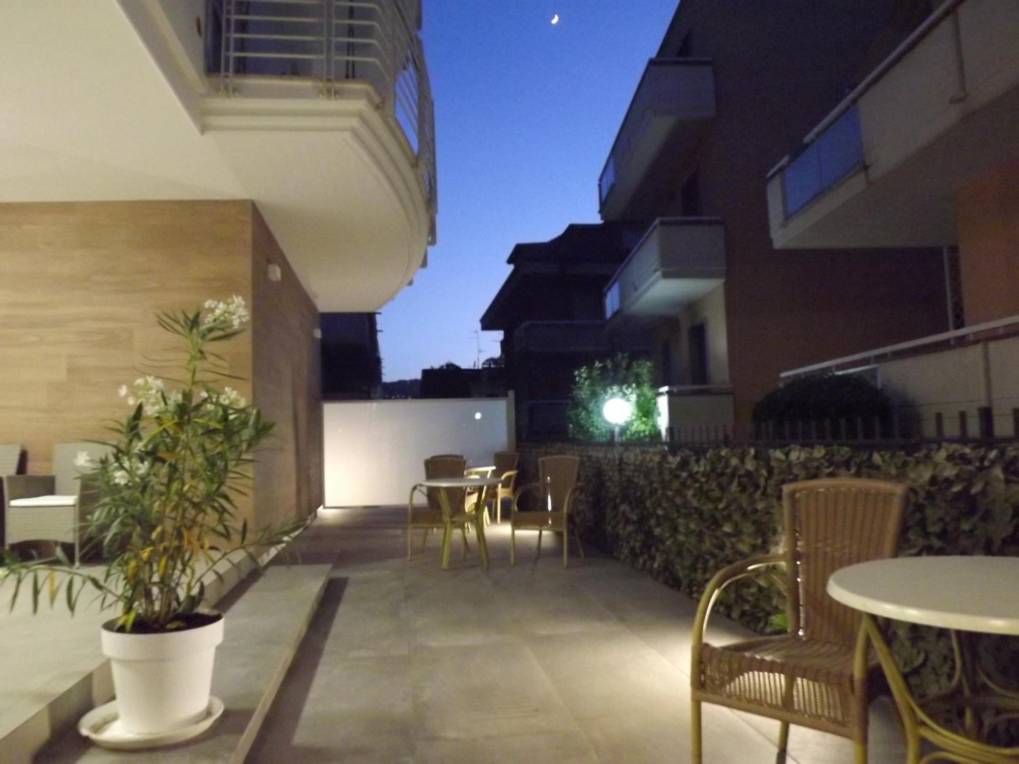 Residence Twigha Martinsicuro Exterior foto
